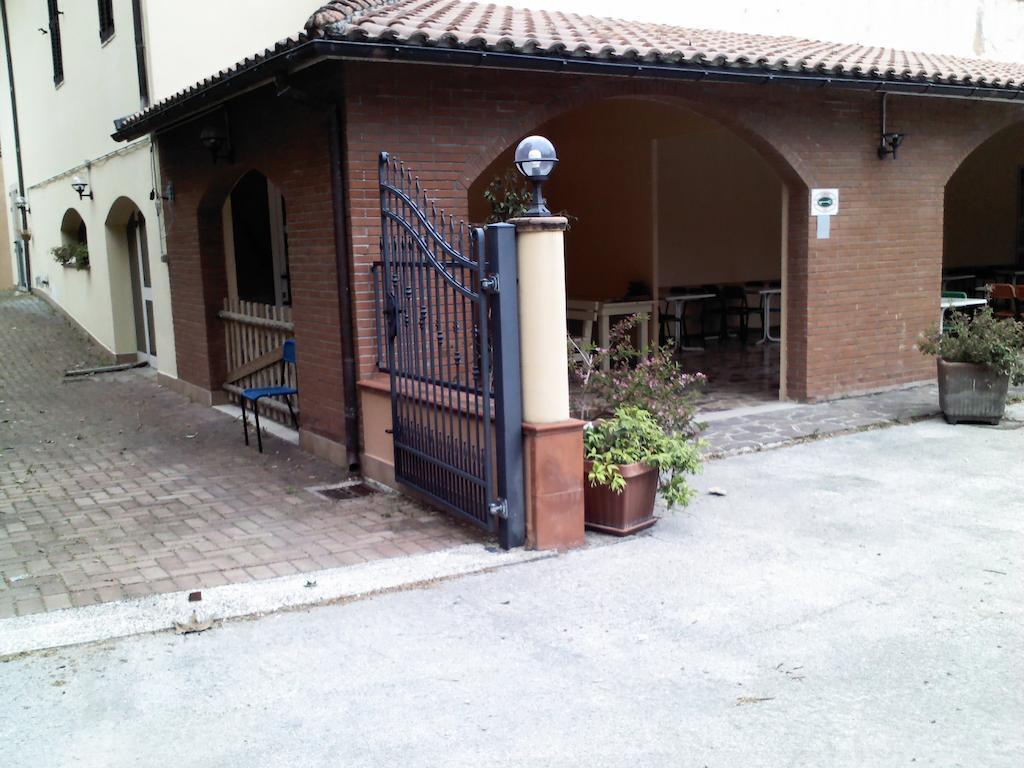 Albergo Magrini Della Genga Genga  Zewnętrze zdjęcie